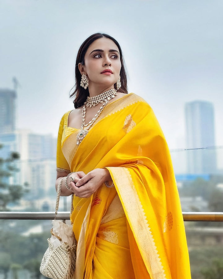 ready to wear saree,readymade saree,one minute saree, 1 minute saree, stitched saree, pre pleated saree , pre draped saree
