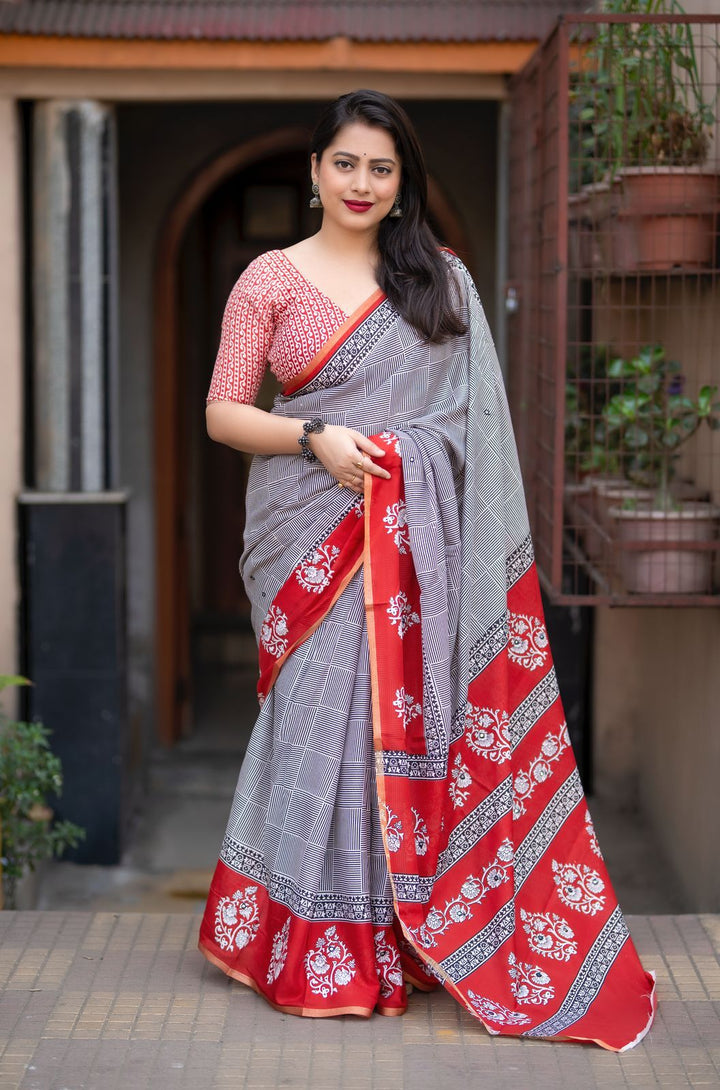 ready to wear saree,readymade saree,one minute saree, 1 minute saree, stitched saree, pre pleated saree , pre draped saree
