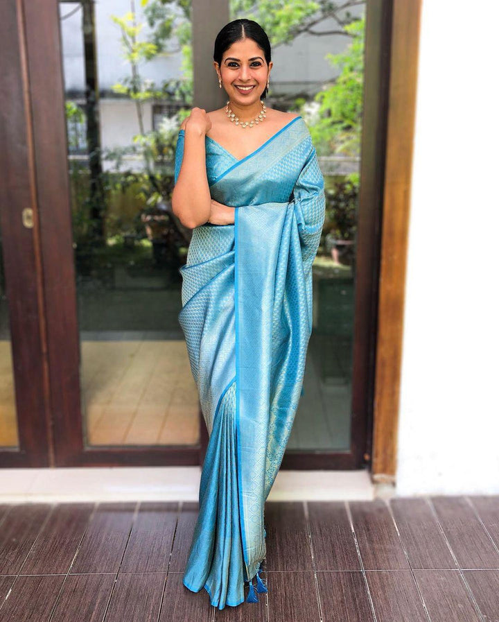 ready to wear saree,readymade saree,one minute saree, 1 minute saree, stitched saree, pre pleated saree , pre draped saree
