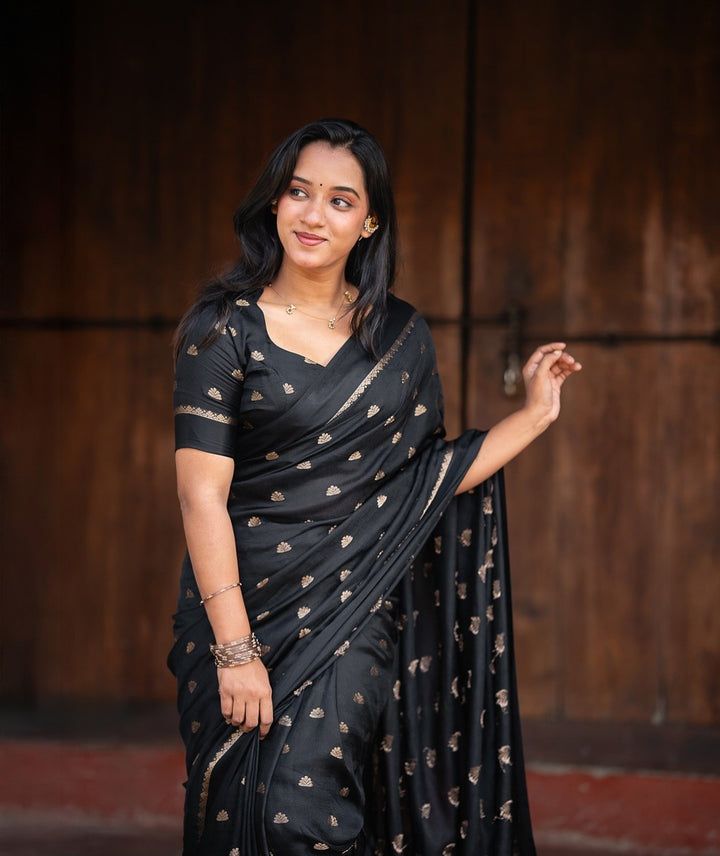 ready to wear saree,readymade saree,one minute saree, 1 minute saree, stitched saree, pre pleated saree , pre draped saree
