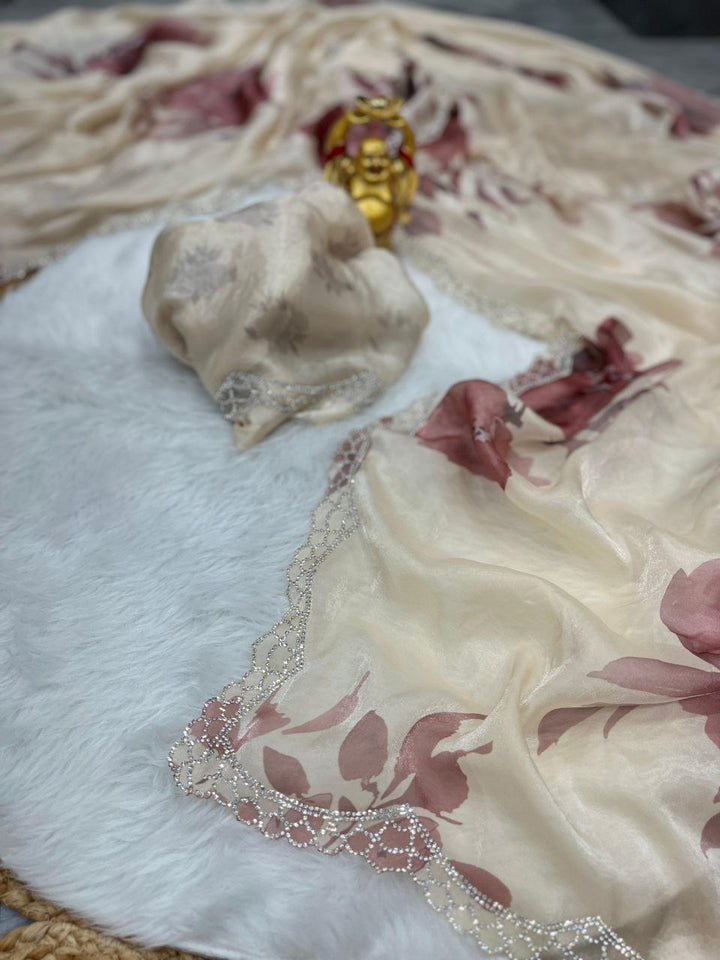 ready to wear saree,readymade saree,one minute saree, 1 minute saree, stitched saree, pre pleated saree , pre draped saree
