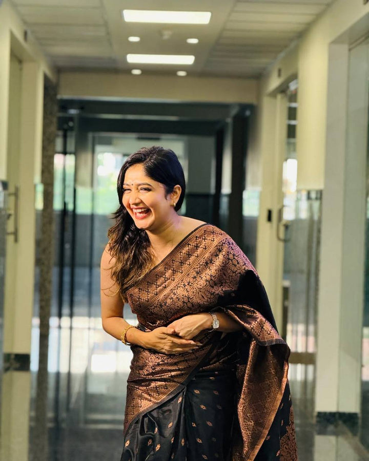 ready to wear saree,readymade saree,one minute saree, 1 minute saree, stitched saree, pre pleated saree , pre draped saree
