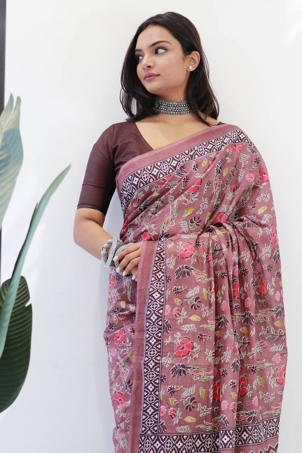 ready to wear saree,readymade saree,one minute saree, 1 minute saree, stitched saree, pre pleated saree , pre draped saree
