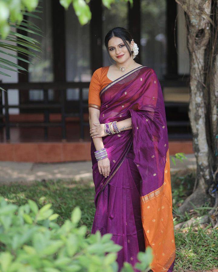 ready to wear saree,readymade saree,one minute saree, 1 minute saree, stitched saree, pre pleated saree , pre draped saree
