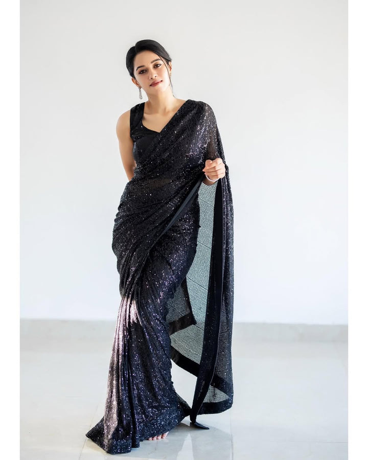 ready to wear saree,readymade saree,one minute saree, 1 minute saree, stitched saree, pre pleated saree , pre draped saree
